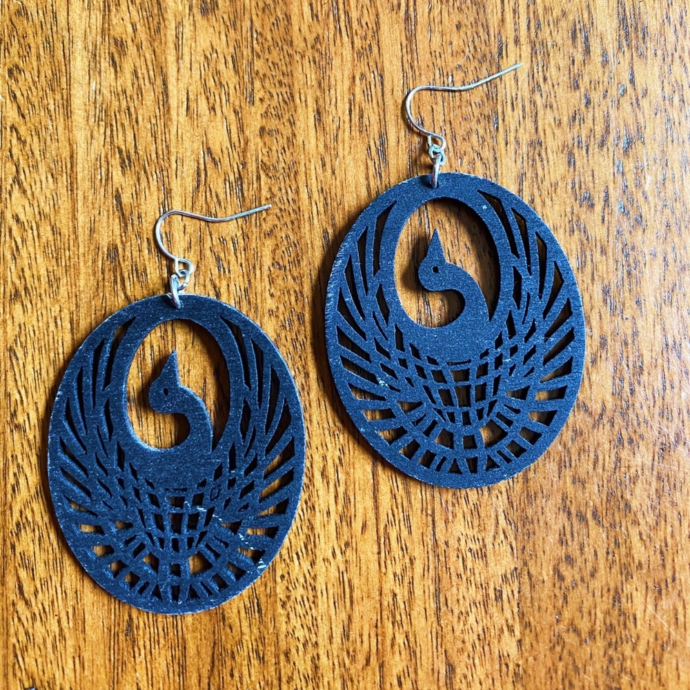 Bird hoop earrings